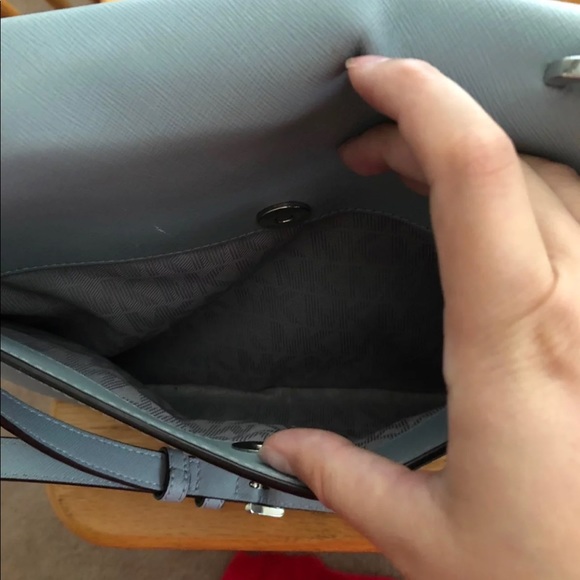 Michael Kors Ava crossbody - Picture 3 of 6